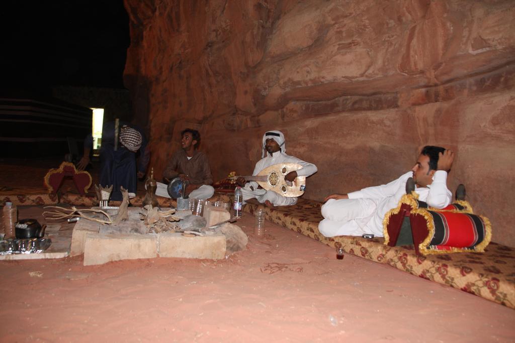 Wadi Rum Sleep Under The Stars Exterior photo